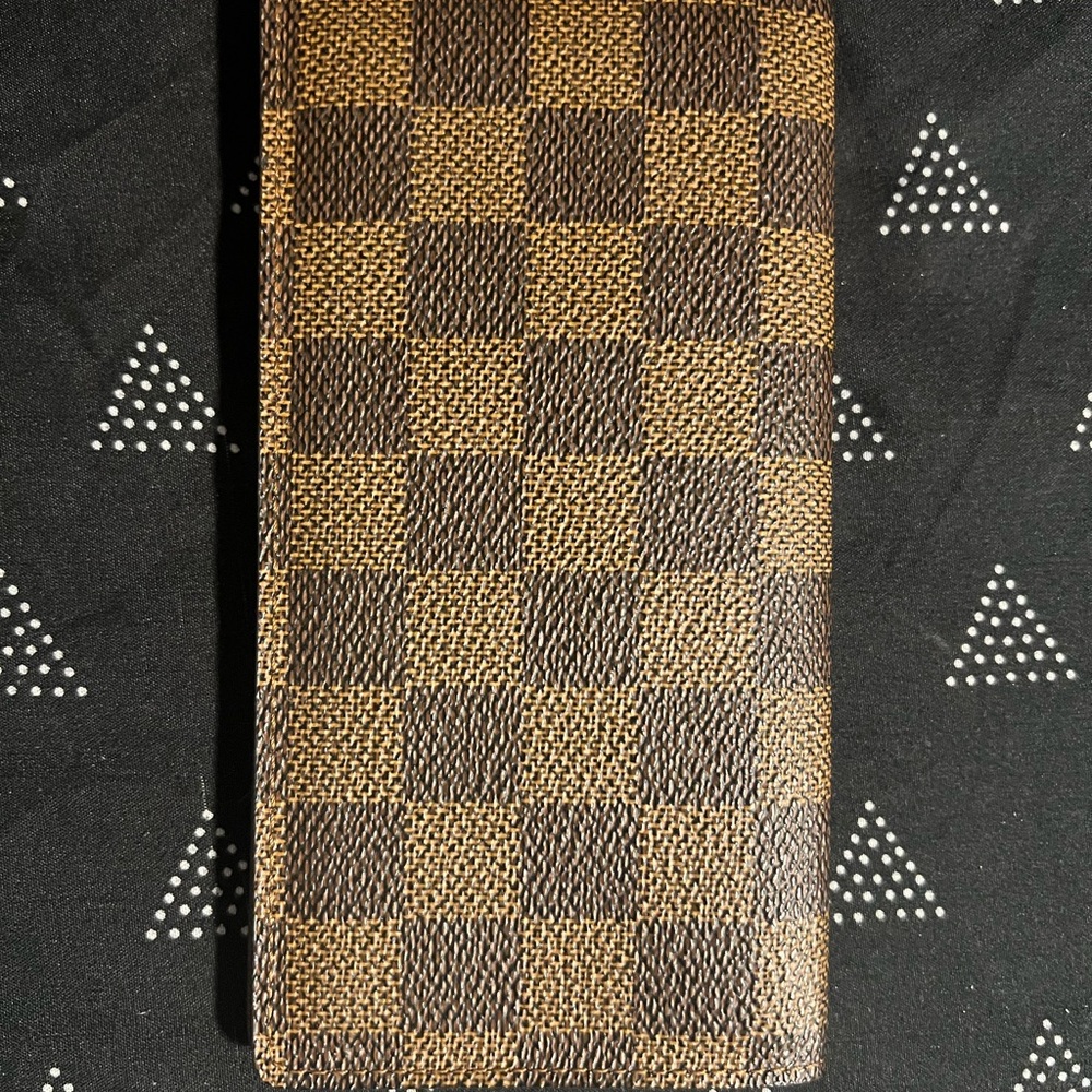 Preloved Louis Vuitton Damier Checkbook wallet excellent with authentication